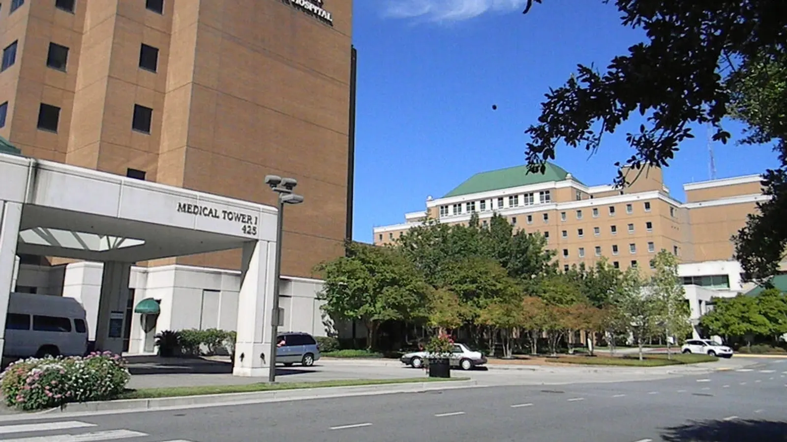 Phoebe Putney Memorial Hospital Entrance