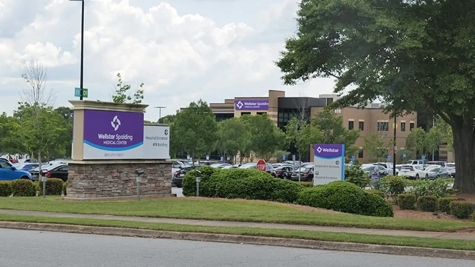 Wellstar Spalding Medical Center Entrance