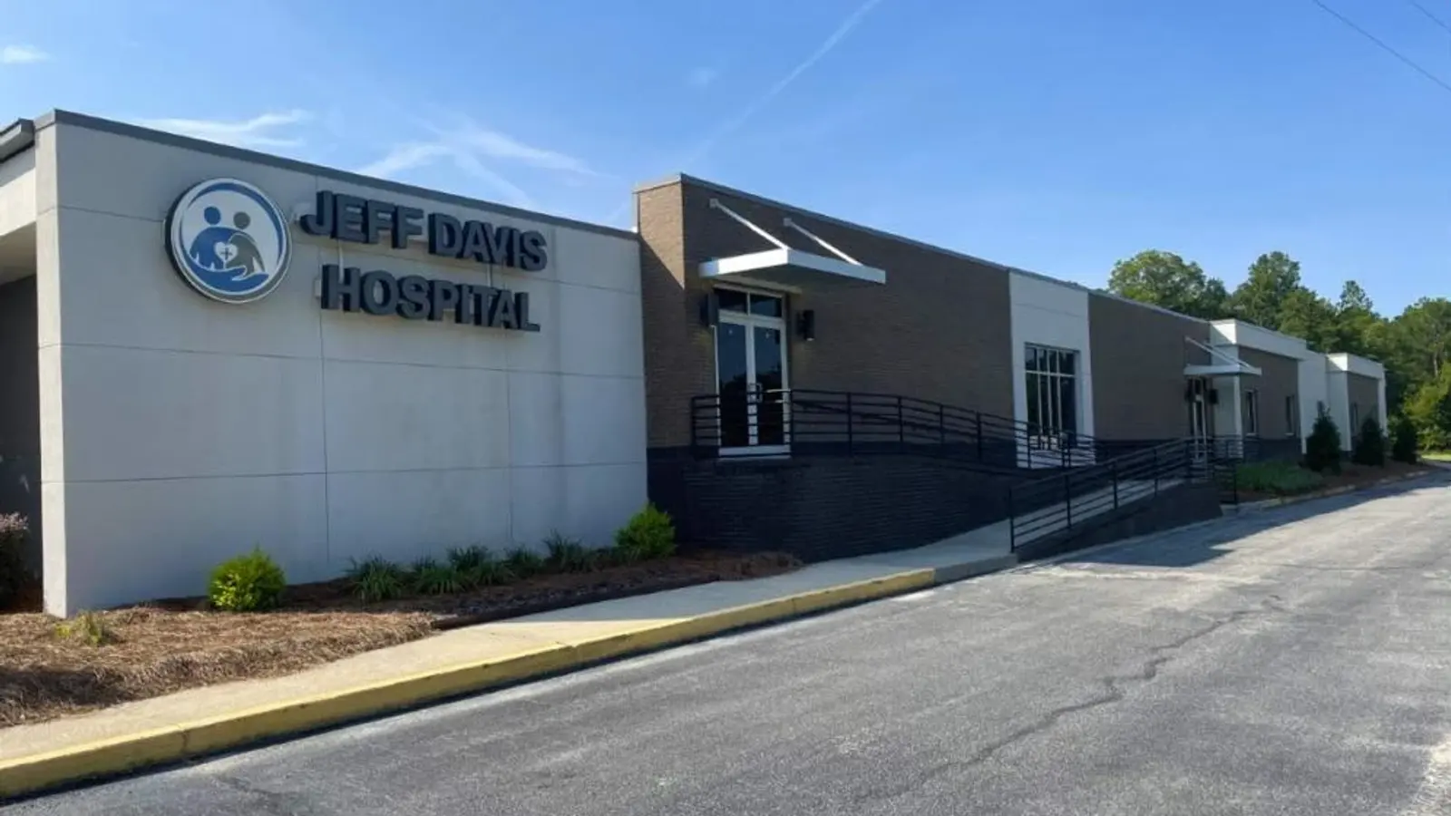 Jeff Davis Hospital Exterior