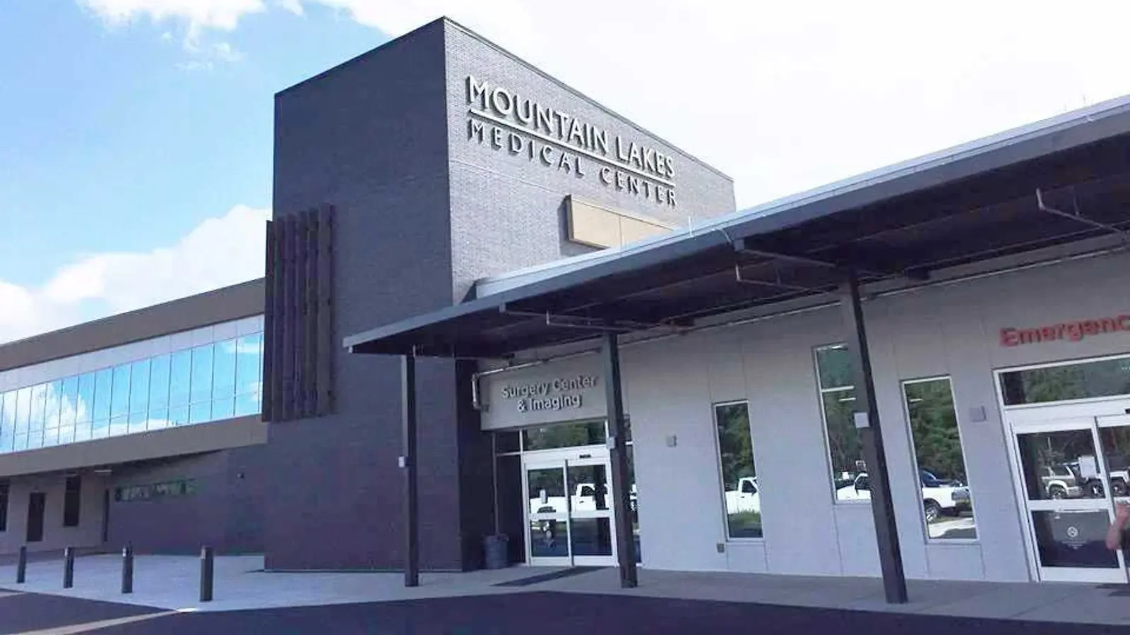 Mountain Lakes Medical Center Entrance