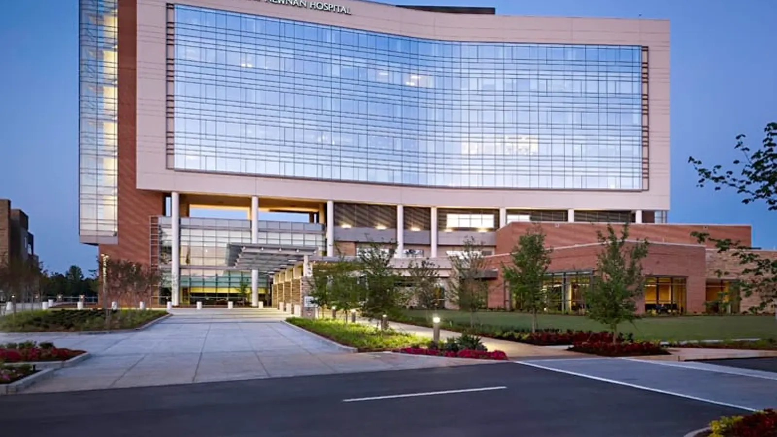 Piedmont Newnan Hospital Exterior