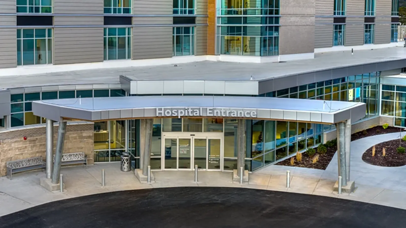 CommonSpirit Memorial Hospital North Georgia Entrance