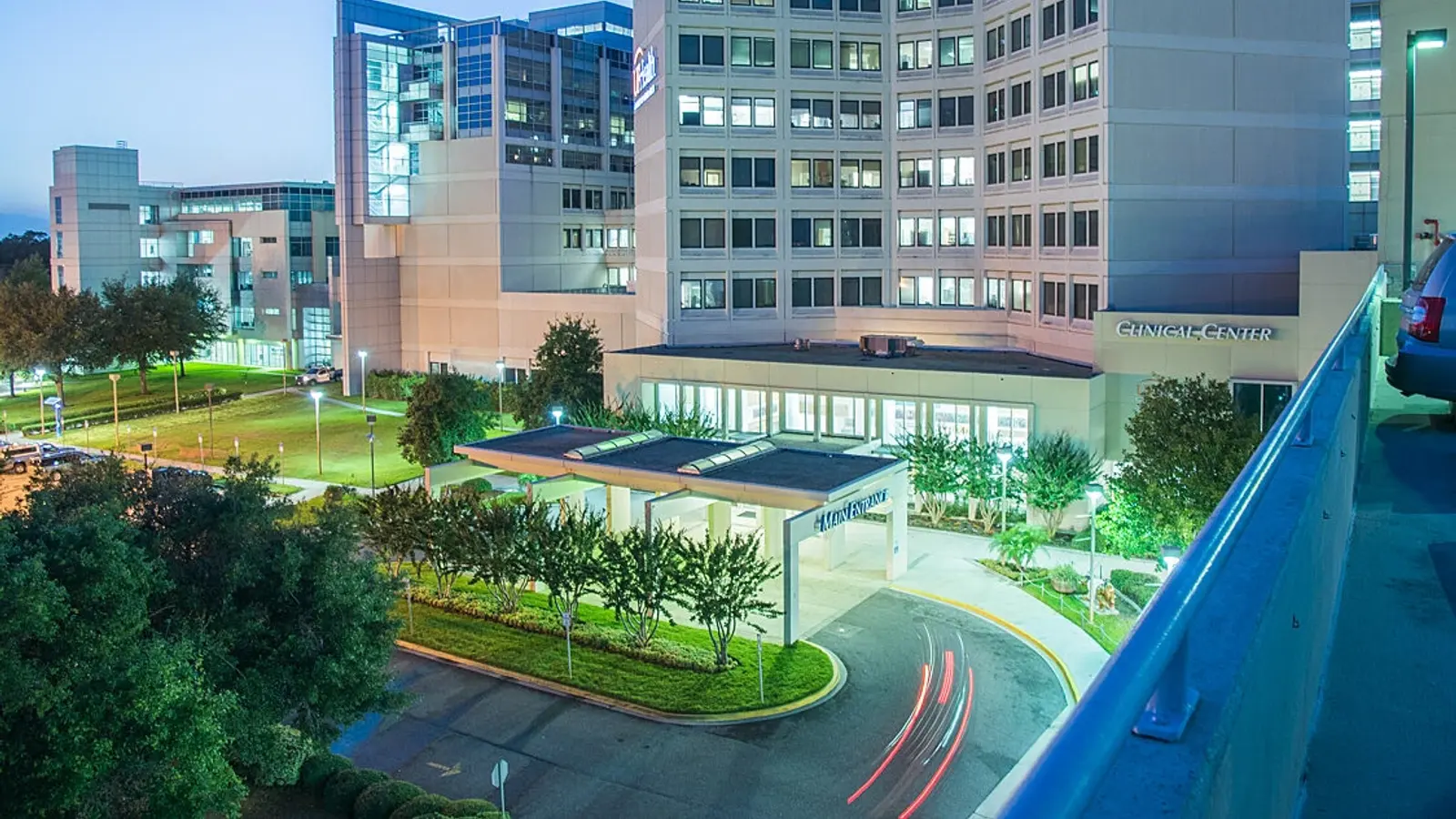 Exterior of UF Health Jacksonville (Shands Jacksonville)