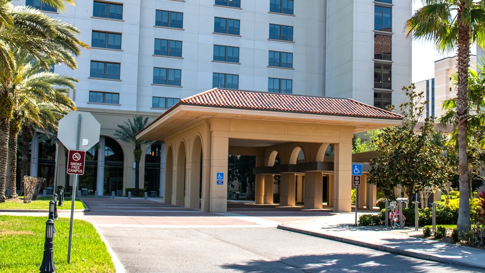 Exterior of Halifax Health Medical Center