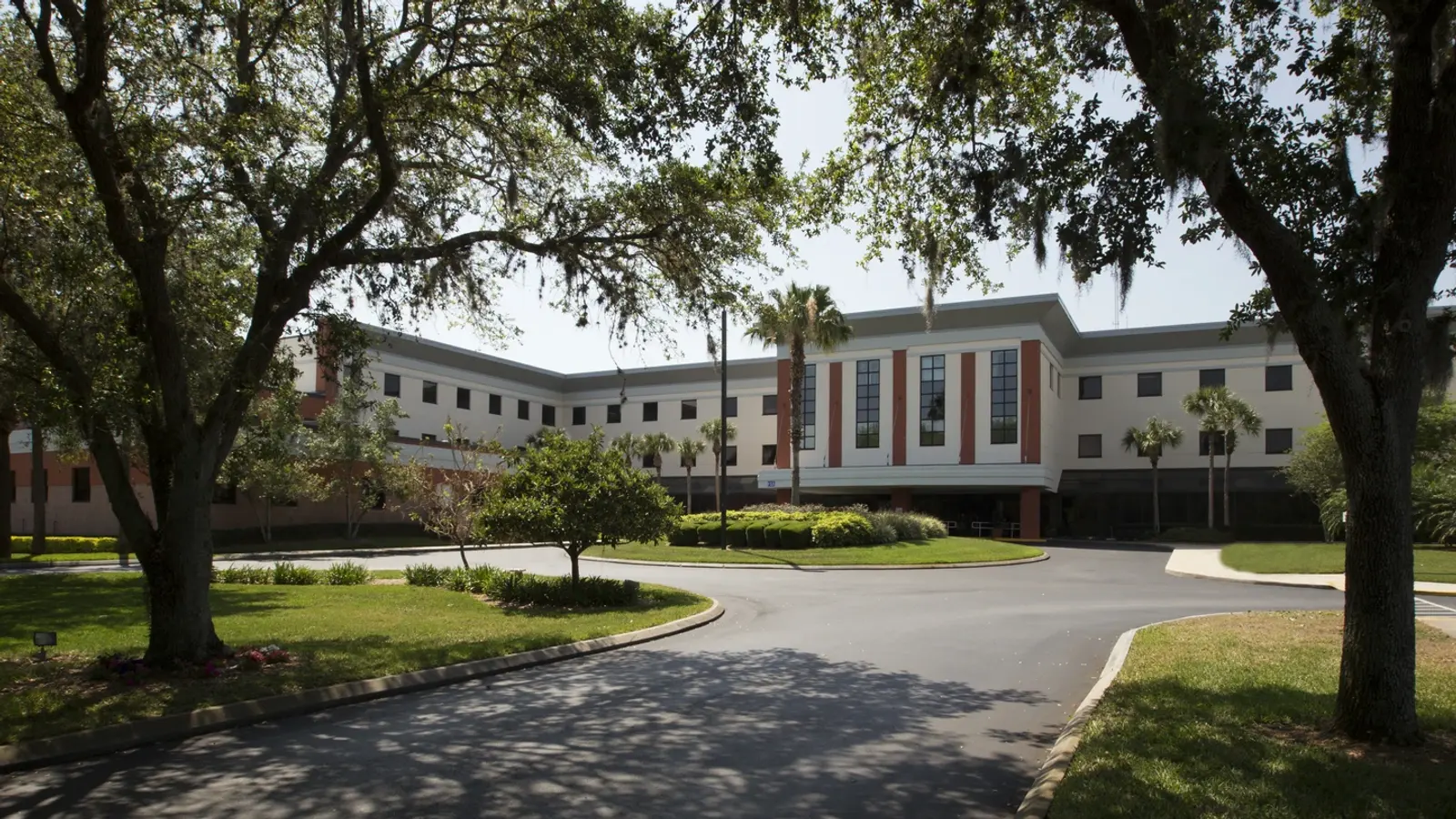 Exterior view of HCA Florida Lake Monroe Hospital
