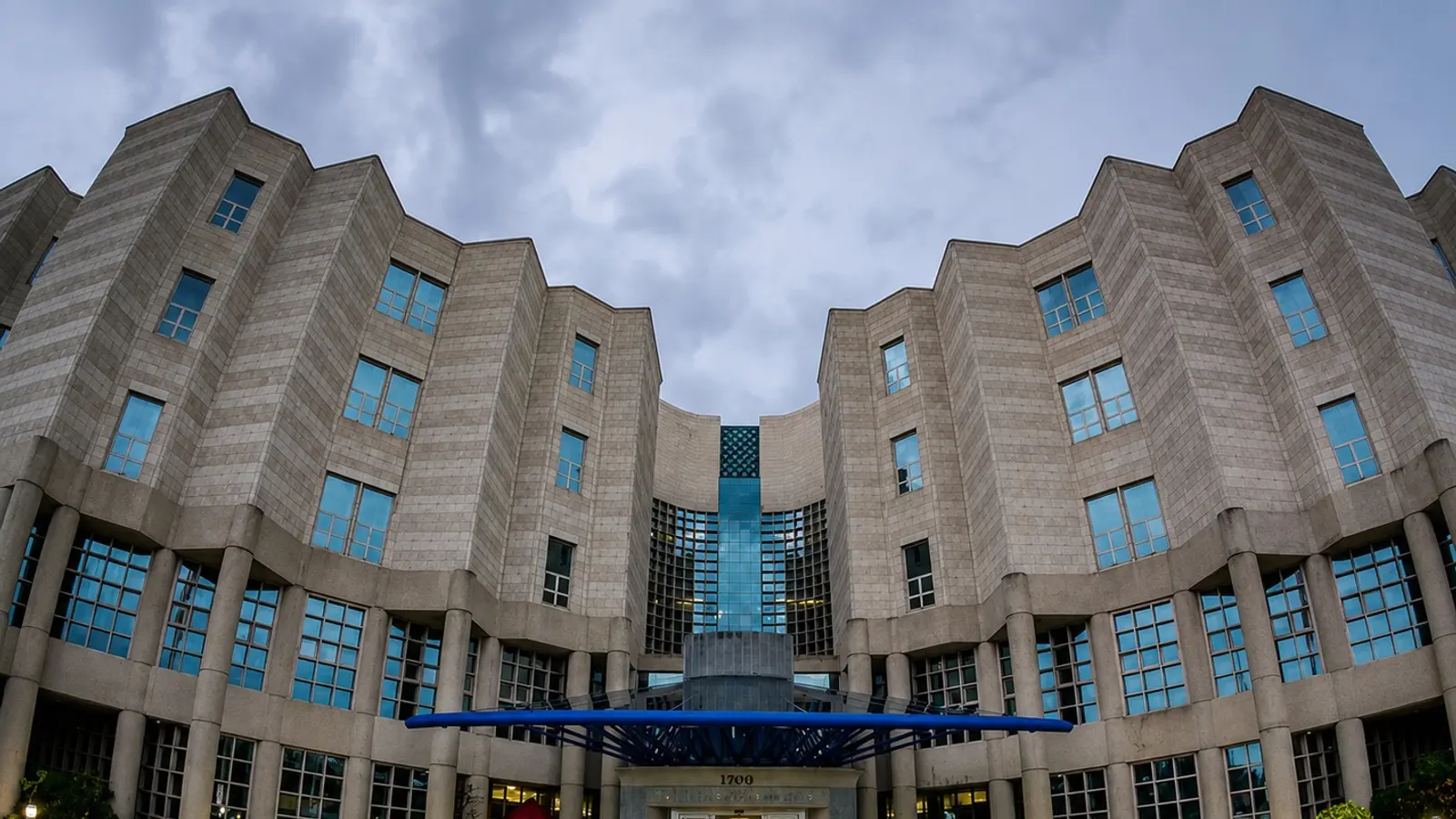 H Lee Moffitt Cancer Center & Research Institute