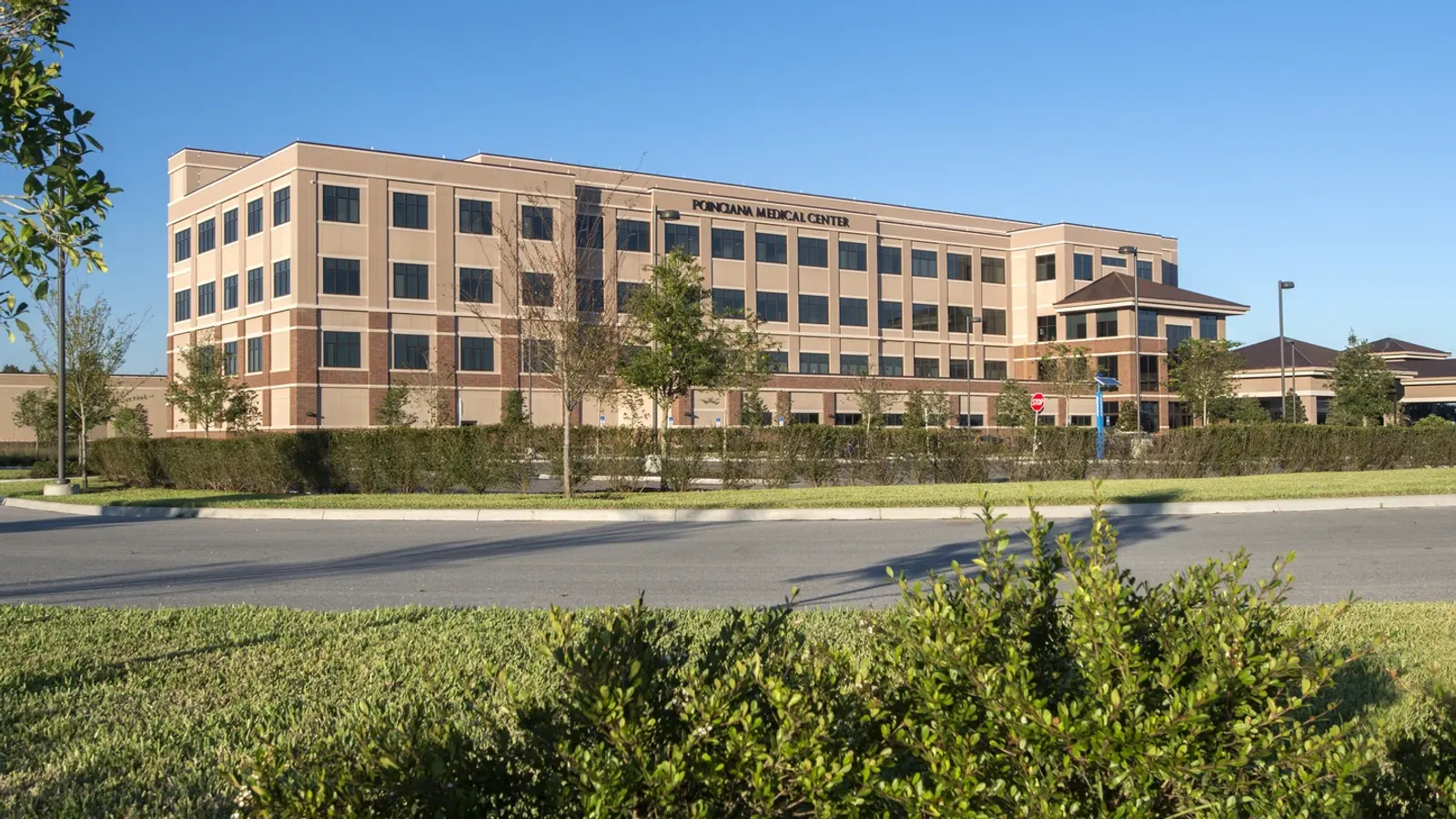 Exterior view of HCA Florida Poinciana Hospital