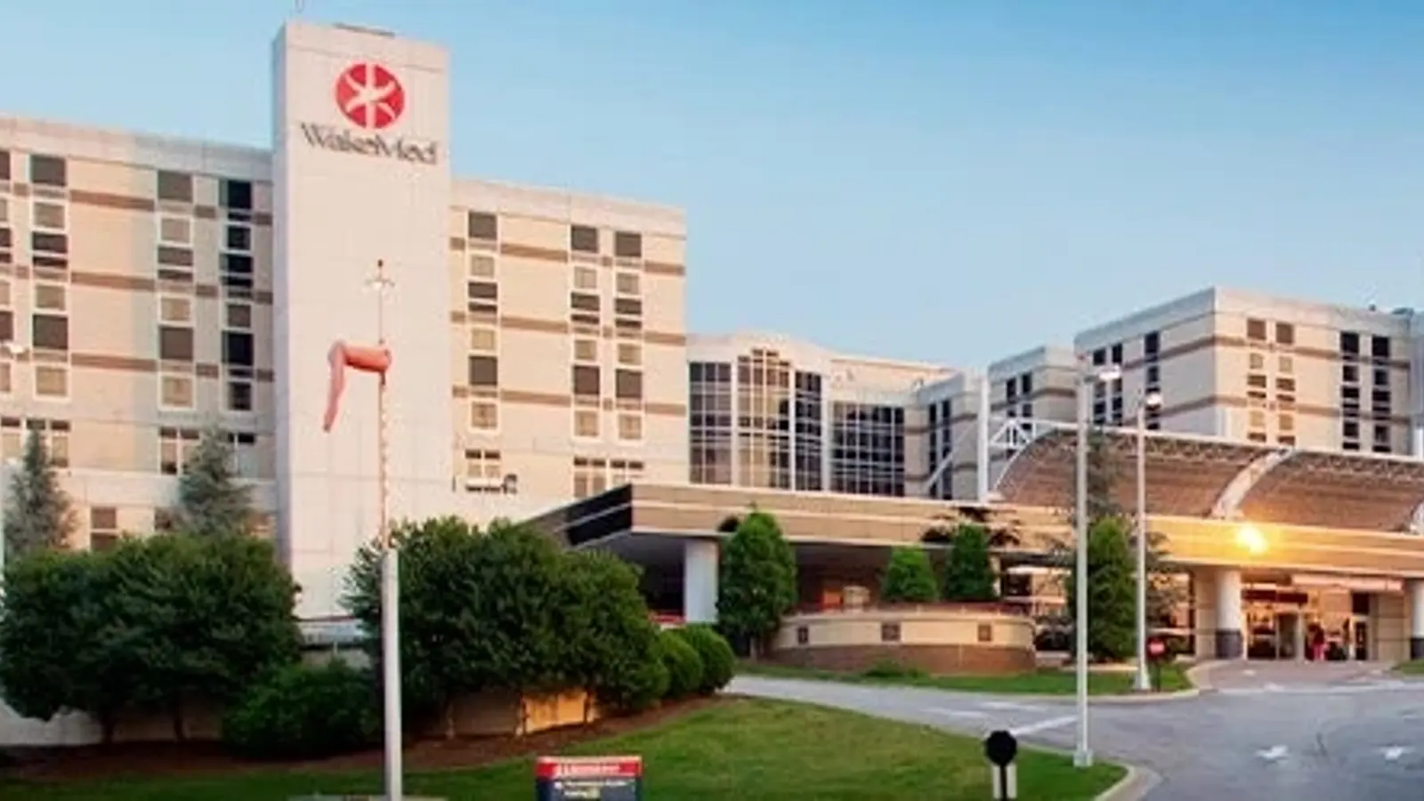 WAKEMED, RALEIGH CAMPUS hospital exterior