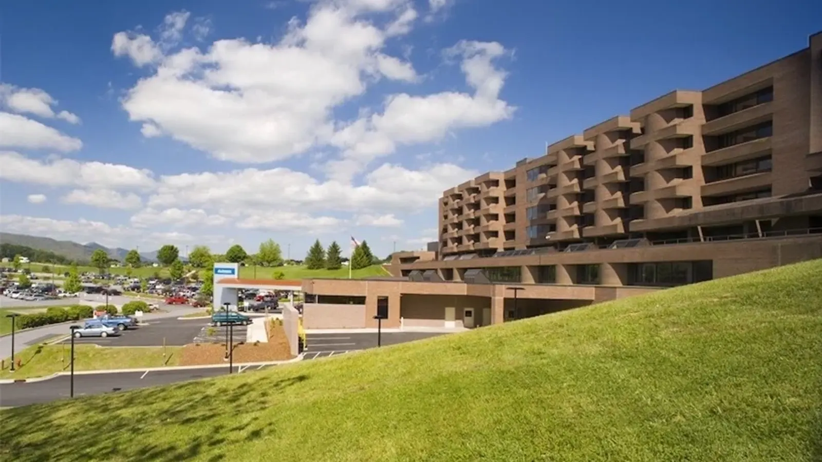 HAYWOOD REGIONAL MEDICAL CENTER hospital exterior