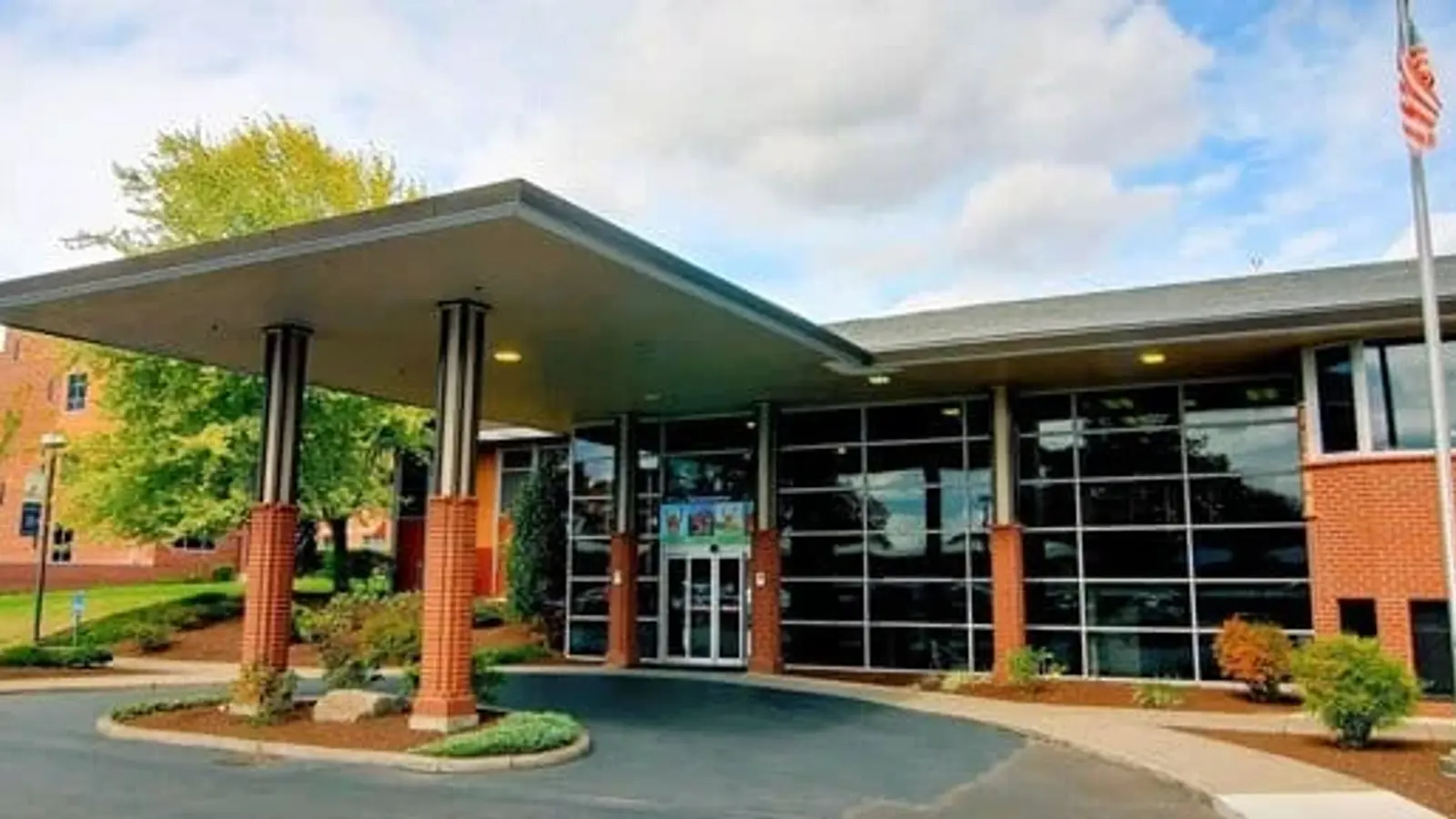 Santiam Hospital & Clinics in Stayton, OR