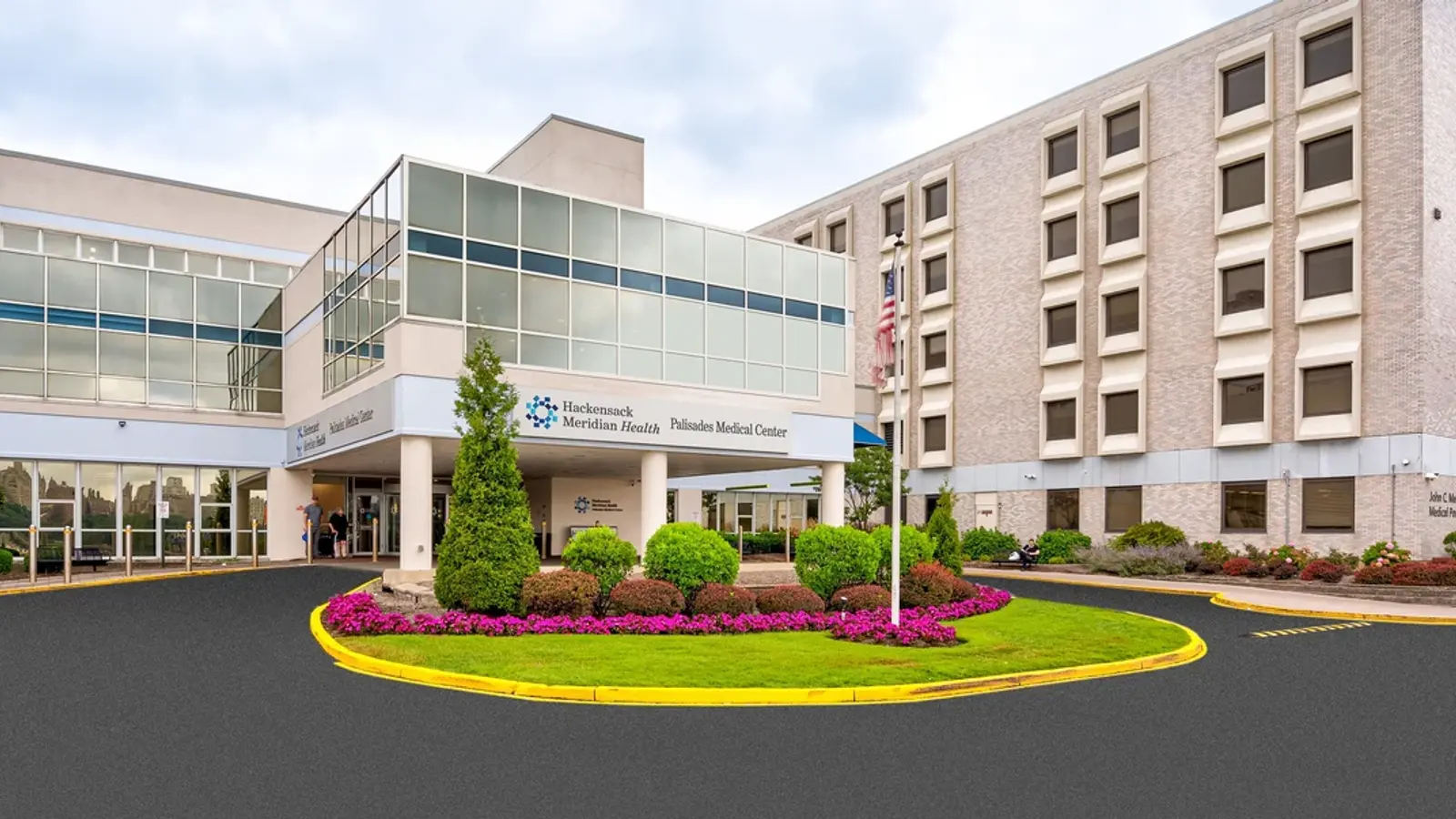 Palisades Medical Center in North Bergen, NJ