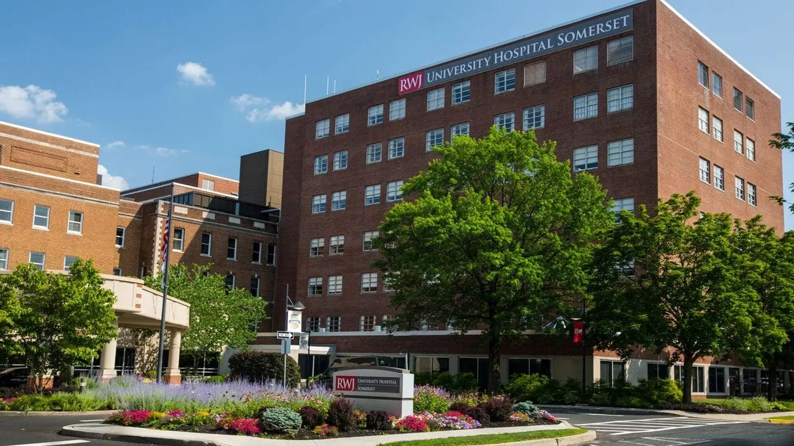 Robert Wood Johnson University Hospital - Somerset in Somerville, NJ