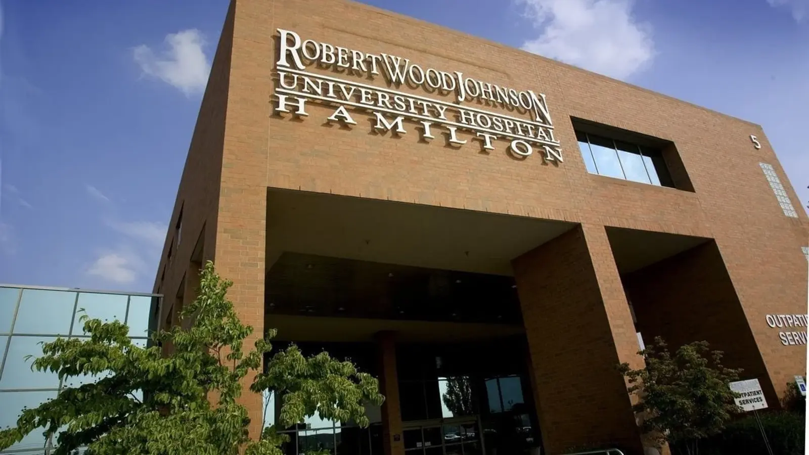 Robert Wood Johnson University Hospital At Hamilton in Hamilton, NJ