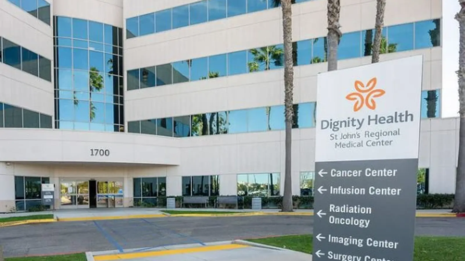 St Johns Regional Medical Center in Oxnard, CA