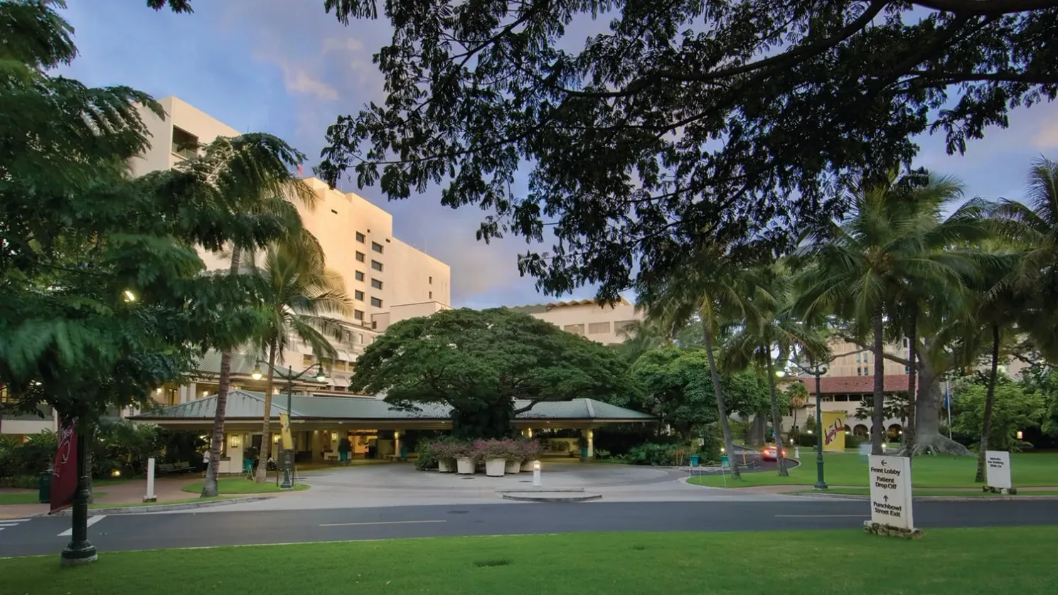 The Queens Medical Center exterior