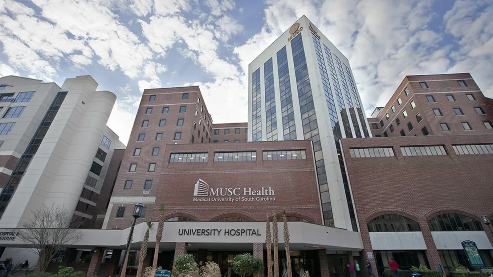 MUSC HEALTH UNIVERSITY MEDICAL CENTER hospital exterior