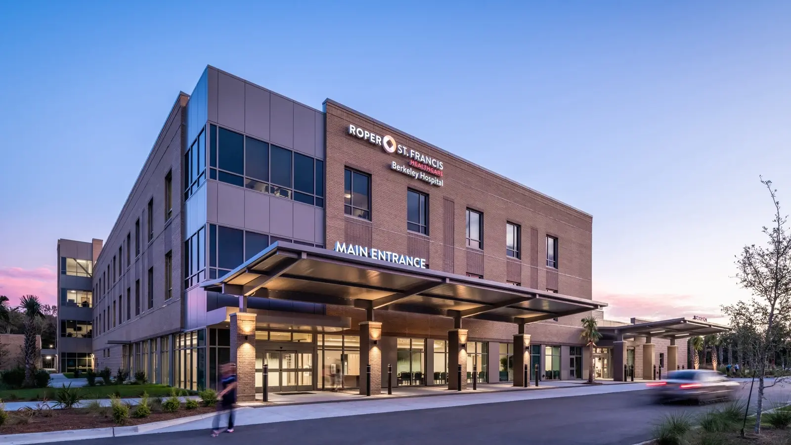 ROPER ST FRANCIS HOSPITAL-BERKELEY INC hospital exterior