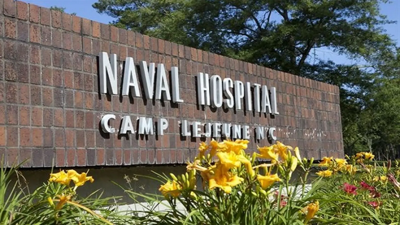 NAVAL MEDICAL CENTER CAMP LEJEUNE hospital exterior